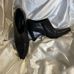 Gently worn Classic and Rare Via Spiga heeled booties